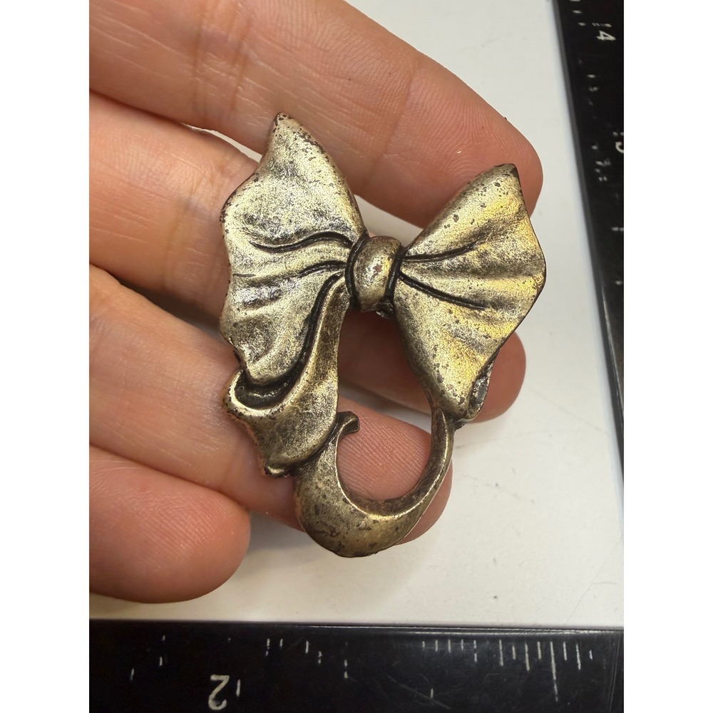 Vintage Antique Gold Tone Bow Brooch Textured Ribbon Pin Victorian Style
